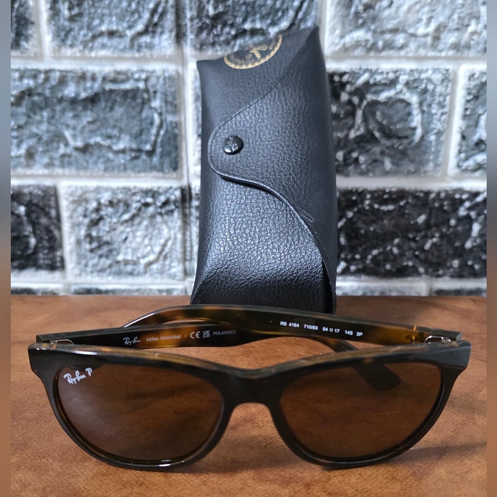 Ray-Ban Brown Sunglasses with Case - Picture 2 of 8